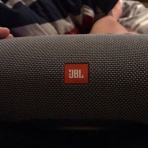 JBL Charge 4/Like brand new